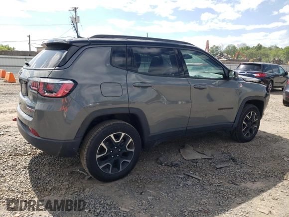 2019 Jeep Compass Trailhawk z VIN 3C4NJDDB3KT704317, wystawiony jako Copart lot #57116635 z przebiegiem 43 323 mil mil oraz Szkoda całkowita • Salvage title. Historia ofert i sprzedaży dostępna na DreamBid. Obrazek 3.