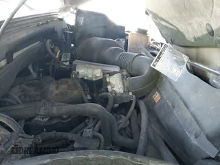 2001 Ford F-150 XL с VIN 1FTZF182X1NB61283, выставлен на аукционе IAAI как лот 41383460 с пробегом 123 742 миль миль и . История ставок и продаж доступна на DreamBid. Изображение 19.
