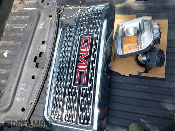 2019 GMC Sierra 2500HD Denali с VIN 1GT12SEY2KF234777, выставлен на аукционе IAAI как лот 42198892 с пробегом 31 836 миль миль и . История ставок и продаж доступна на DreamBid. Изображение 12.