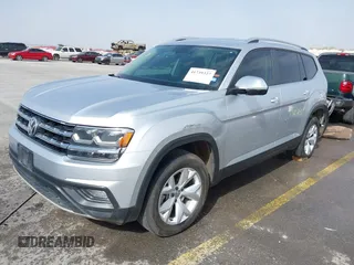 2018 Volkswagen Atlas SE with VIN 1V2KR2CA7JC546436, listed as a IAAI auction lot 41739327 with 123,916 mi miles and . Bid and sale history available at DreamBid. Image 17.