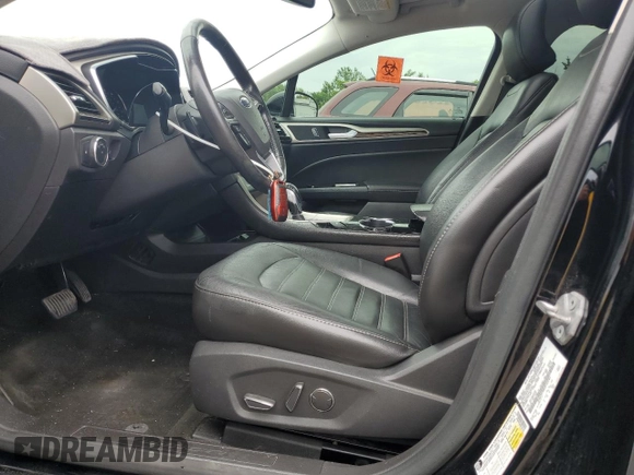 2016 Ford Fusion SE with VIN 3FA6P0T98GR163785, listed as a Copart auction lot 61542735 with 112,776 mi miles and Salvage title. Bid and sale history available at DreamBid. Image 7.