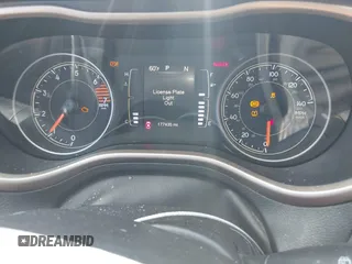 2017 Jeep Cherokee Sport with VIN 1C4PJMAB8HW648052, listed as a IAAI auction lot 41748439 with 177,435 mi miles. Bid and sale history available at carsss.com. Image 7.