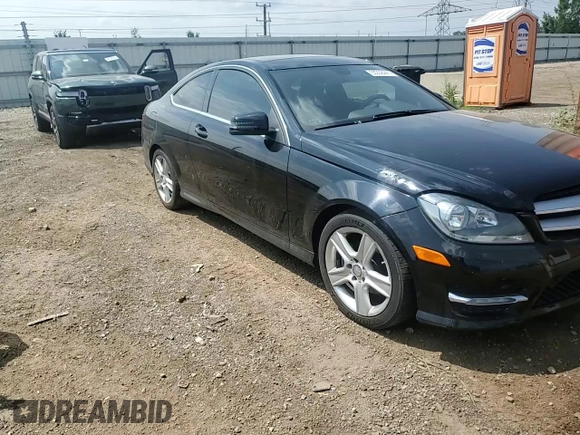 2013 Mercedes-Benz C 250 с VIN WDDGJ4HB7DF973202, выставлен на аукционе Copart как лот 63938445 с пробегом 47 883 миль миль и Списание • Salvage title. История ставок и продаж доступна на DreamBid. Изображение 13.