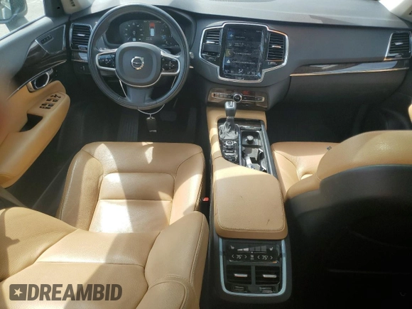 2016 Volvo XC90 T6 Momentum with VIN YV4A22PK6G1071240, listed as a Copart auction lot 49458565 with 122,042 mi miles and Salvage Title. Bid and sale history available at DreamBid. Image 8.