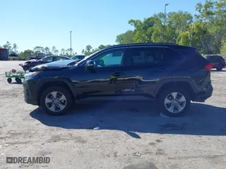 2022 Toyota RAV4 XLE with VIN 2T3W1RFV5NC180241, listed as a IAAI auction lot 41774074 with 63,902 mi miles. Bid and sale history available at carsss.com. Image 15.