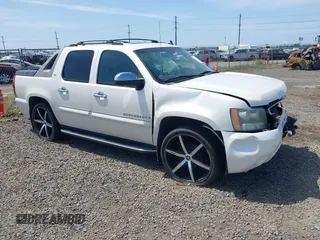 2008 Chevrolet Avalanche 3LT with VIN 3GNFK12328G218148, listed as a IAAI auction lot 42473513 with 179,954 mi miles and . Bid and sale history available at DreamBid. Image 1.