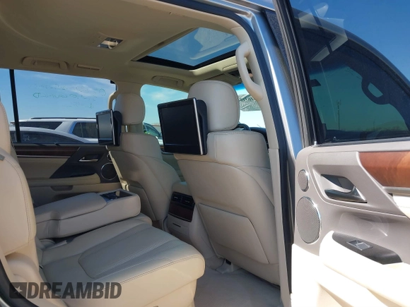 2018 Lexus LX 570 z VIN JTJHY7AX7J4255445, wystawiony jako IAAI lot #41631248 z przebiegiem 86 179 mil mil oraz . Historia ofert i sprzedaży dostępna na DreamBid. Obrazek 8.
