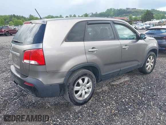 2011 Kia Sorento LX with VIN 5XYKTCA17BG023751, listed as a IAAI auction lot 42176584 with 173,072 mi miles and . Bid and sale history available at DreamBid. Image 4.