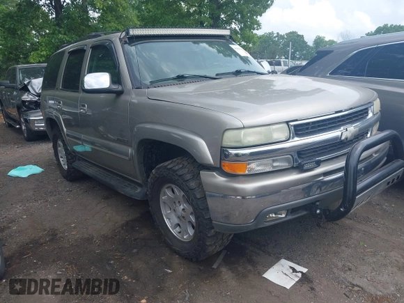 2003 Chevrolet Tahoe LT with VIN 1GNEC13Z73R247245, listed as a IAAI auction lot 42001442 with 263,939 mi miles. Bid and sale history available at carsss.com. Image 1.