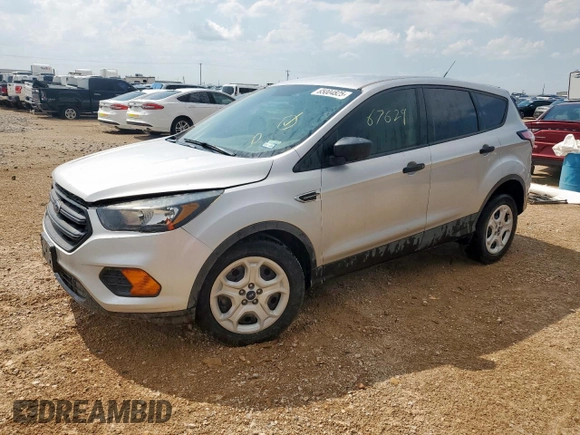 2018 Ford Escape S z VIN 1FMCU0F73JUD50086, wystawiony jako Copart lot #65004825 z przebiegiem Nie podano mil oraz Szkoda całkowita • Salvage title. Historia ofert i sprzedaży dostępna na DreamBid. Obrazek 1.