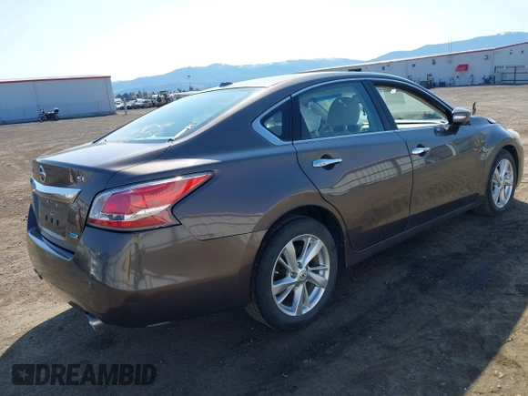 2014 Nissan Altima SV with VIN 1N4AL3AP0EC182870, listed as a IAAI auction lot 42115070 with 110,743 mi miles and . Bid and sale history available at DreamBid. Image 4.