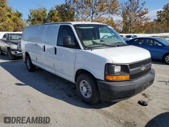 2017 Chevrolet Express Cargo Van with VIN 1GCWGBFG7H1135696, listed as a Copart auction lot 77438324 with 100,675 mi miles and Salvage Title. Bid and sale history available at carsss.com. Image 4.