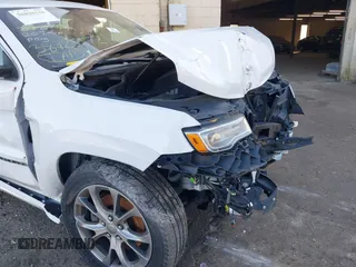 2020 Jeep Grand Cherokee Summit with VIN 1C4RJFJT0LC163752, listed as a IAAI auction lot 38725572 with 49,652 mi miles and . Bid and sale history available at DreamBid. Image 12.