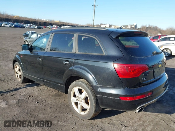 2014 Audi Q7 3.0T Premium with VIN WA1CGAFE8ED007919, listed as a IAAI auction lot 41763536 with 100,064 mi miles. Bid and sale history available at carsss.com. Image 3.