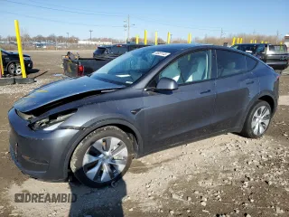 2023 Tesla Model Y Long Range z VIN 7SAYGDEE0PA206005, wystawiony jako Copart lot #50681145 z przebiegiem 31 989 mil mil oraz Szkody całkowita. Historia ofert i sprzedaży dostępna na DreamBid. Obrazek 1.