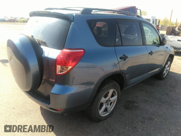 2007 Toyota RAV4 with VIN JTMBK33V676020269, listed as a IAAI auction lot 42121522 with 327,878 mi miles. Bid and sale history available at carsss.com. Image 4.