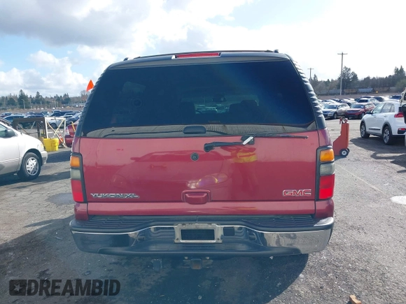 2006 GMC Yukon XL SLT with VIN 1GKFK16Z16J174957, listed as a IAAI auction lot 41668757 with 203,849 mi miles. Bid and sale history available at carsss.com. Image 16.