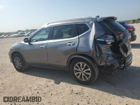 2017 Nissan Rogue SV z VIN KNMAT2MV5HP564579, wystawiony jako Copart lot #56025665 z przebiegiem 171 761 mil mil oraz Szkoda całkowita • Salvage title. Historia ofert i sprzedaży dostępna na DreamBid. Obrazek 2.