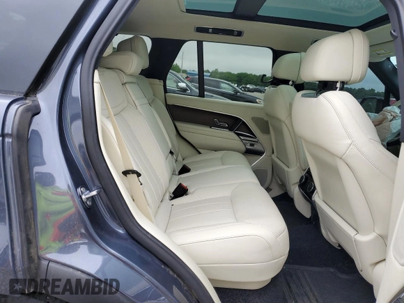 2025 Land Rover Range Rover SE with VIN SALKP9FU4SA284208, listed as a Copart auction lot 55233495 with 10,801 mi miles and Salvage title. Bid and sale history available at DreamBid. Image 11.