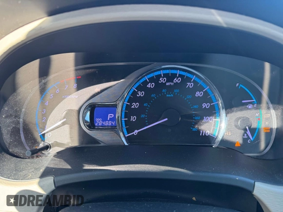 2013 Toyota Sienna XLE with VIN 5TDDK3DC3DS052713, listed as a Copart auction lot 43234125 with 284,884 mi miles and Clean Title. Bid and sale history available at DreamBid. Image 8.