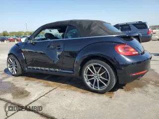 2015 Volkswagen Beetle with VIN 3VW7S7ATXFM801130, listed as a Copart auction lot 78613304 with 102,813 mi miles and Clean Title. Bid and sale history available at DreamBid. Image 2.