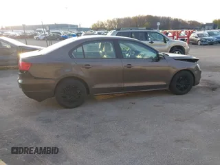 2012 Volkswagen Jetta SE с VIN 3VWDP7AJ4CM370850, выставлен на аукционе IAAI как лот 40704526 с пробегом 156 554 миль миль и . История ставок и продаж доступна на DreamBid. Изображение 13.