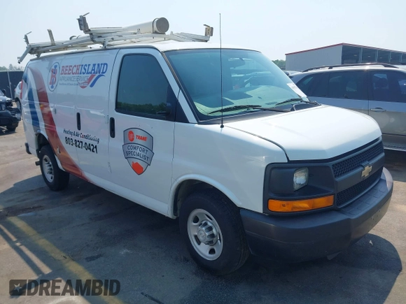 2015 Chevrolet Express Cargo Van with VIN 1GCWGFCF8F1255703, listed as a IAAI auction lot 41995763 with 215,212 mi miles. Bid and sale history available at carsss.com. Image 1.
