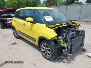 2014 FIAT 500L Trekking z VIN ZFBCFADH0EZ020742, wystawiony jako IAAI lot #42480674 z przebiegiem 141 563 mil mil oraz . Historia ofert i sprzedaży dostępna na DreamBid. Obrazek 1.