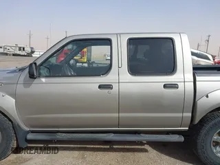 2004 Nissan Frontier XE z VIN 1N6ED27T54C427374, wystawiony jako IAAI lot #41712499 z przebiegiem 218 902 mil mil oraz . Historia ofert i sprzedaży dostępna na DreamBid. Obrazek 14.