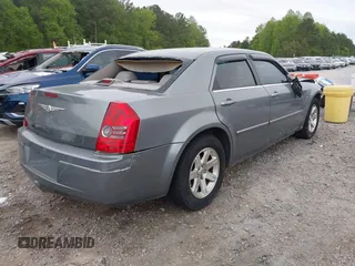 2006 Chrysler 300 Touring with VIN 2C3KA53G56H224403, listed as a IAAI auction lot 42042832 with 137,764 mi miles and . Bid and sale history available at DreamBid. Image 4.