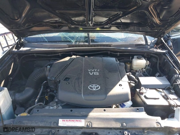 2011 Toyota Tacoma with VIN 3TMLU4EN4BM058738, listed as a IAAI auction lot 41646897 with 117,817 mi miles. Bid and sale history available at carsss.com. Image 10.