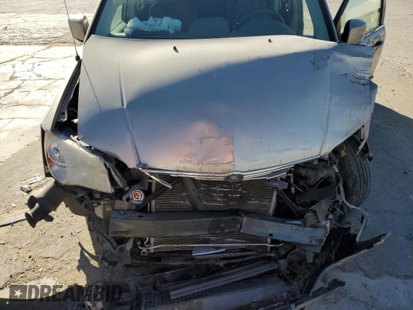2008 Chrysler Town & Country Touring with VIN 2A8HR54P18R651693, listed as a Copart auction lot 88906765 with Not Provided miles and Salvage Title. Bid and sale history available at carsss.com. Image 12.