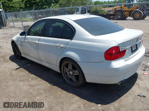 2008 BMW 3 Series 328xi with VIN WBAVC73508KX90393, listed as a IAAI auction lot 42551963 with 166,755 mi miles and . Bid and sale history available at DreamBid. Image 3.