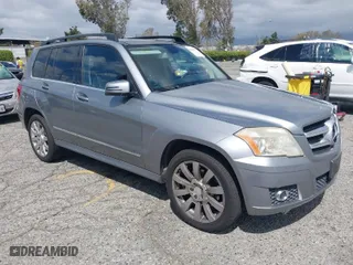 2011 Mercedes-Benz GLK-Class GLK 350 with VIN WDCGG5GBXBF557958, listed as a IAAI auction lot 41896191 with 129,257 mi miles. Bid and sale history available at carsss.com. Image 1.