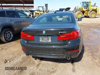 2019 BMW 5 Series 530e iPerformance with VIN WBAJA9C55KB392765, listed as a IAAI auction lot 41748610 with 60,834 mi miles. Bid and sale history available at carsss.com. Image 16.