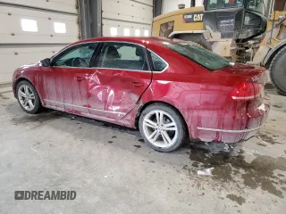 2015 Volkswagen Passat SEL Premium z VIN 1VWCV7A37FC011212, wystawiony jako Copart lot #45244485 z przebiegiem 126 407 mil mil oraz Szkoda całkowita • Salvage title. Historia ofert i sprzedaży dostępna na DreamBid. Obrazek 2.