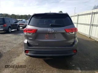 2017 Toyota Highlander LE z VIN 5TDZZRFH1HS217693, wystawiony jako Copart lot #50198455 z przebiegiem 67 912 mil mil oraz Szkoda całkowita • Salvage title. Historia ofert i sprzedaży dostępna na DreamBid. Obrazek 6.