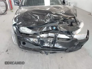 2015 BMW 3 Series 320i с VIN WBA3B1G50FNT64152, выставлен на аукционе IAAI как лот 42303555 с пробегом 115 421 миль миль и . История ставок и продаж доступна на DreamBid. Изображение 6.