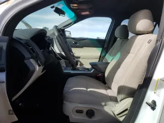 2015 Ford Explorer с VIN 1FM5K8B80FGB96373, выставлен на аукционе Copart как лот 49300865 с пробегом 80 572 миль миль и Списание • Salvage title. История ставок и продаж доступна на DreamBid. Изображение 7.