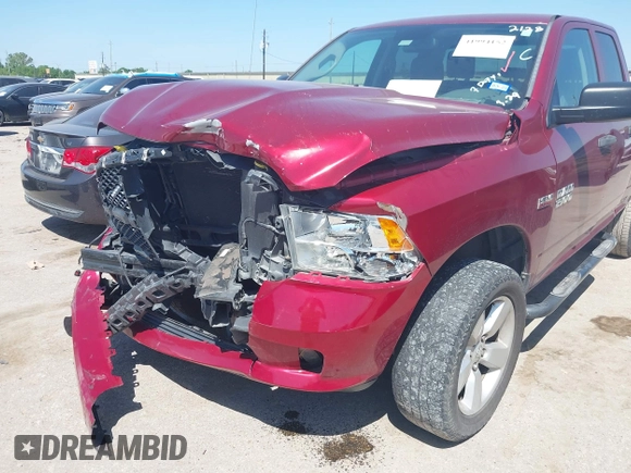2014 Ram 1500 Express z VIN 1C6RR6FT3ES122128, wystawiony jako IAAI lot #41994152 z przebiegiem 138 624 mil mil oraz . Historia ofert i sprzedaży dostępna na DreamBid. Obrazek 17.