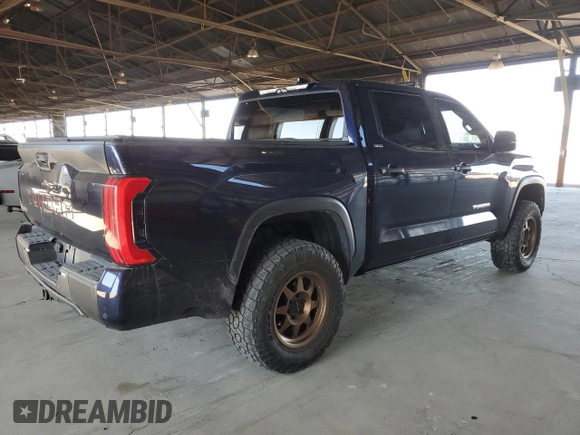 2022 Toyota Tundra SR5 with VIN 5TFLA5DB3NX028618, listed as a Copart auction lot 61807005 with 9,797 mi miles and Salvage title. Bid and sale history available at DreamBid. Image 3.