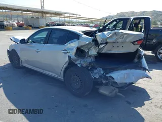 2019 Nissan Altima S z VIN 1N4BL4BV4KN314603, wystawiony jako IAAI lot #42180562 z przebiegiem 70 923 mil mil oraz . Historia ofert i sprzedaży dostępna na DreamBid. Obrazek 3.