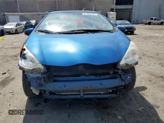 2012 Toyota Prius One with VIN JTDKDTB35C1019292, listed as a Copart auction lot 51008355 with 221,267 mi miles and Salvage Title. Bid and sale history available at carsss.com. Image 5.