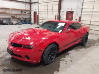 2013 Chevrolet Camaro LS with VIN 2G1FA1E39D9123462, listed as a IAAI auction lot 40027284 with NaN miles. Bid and sale history available at carsss.com. Image 18.
