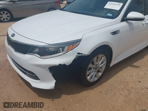 2018 Kia Optima LX z VIN 5XXGT4L31JG234618, wystawiony jako IAAI lot #42126375 z przebiegiem 111 540 mil mil oraz . Historia ofert i sprzedaży dostępna na DreamBid. Obrazek 6.