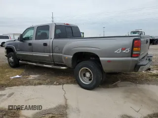 2006 Chevrolet Silverado 3500 DRW LT1 with VIN 1GCJK33D26F267824, listed as a Copart auction lot 86400294 with 167,840 mi miles and Salvage Title. Bid and sale history available at carsss.com. Image 2.