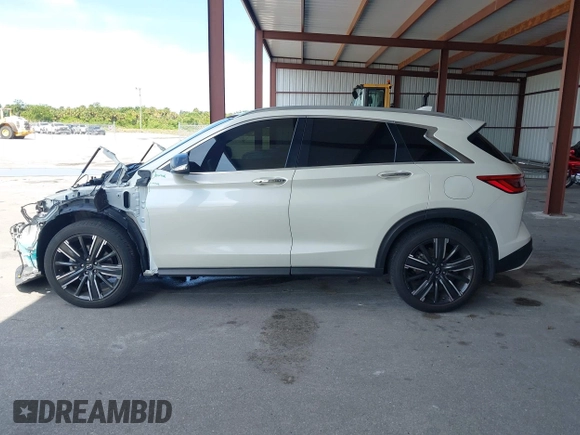 2021 Infiniti QX50 Luxe with VIN 3PCAJ5BA2MF112939, listed as a IAAI auction lot 42191494 with 25,076 mi miles and . Bid and sale history available at DreamBid. Image 14.