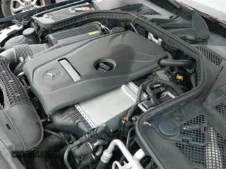 2015 Mercedes-Benz C 300 z VIN 55SWF4JB0FU088394, wystawiony jako IAAI lot #43012814 z przebiegiem Nie podano mil oraz . Historia ofert i sprzedaży dostępna na DreamBid. Obrazek 19.