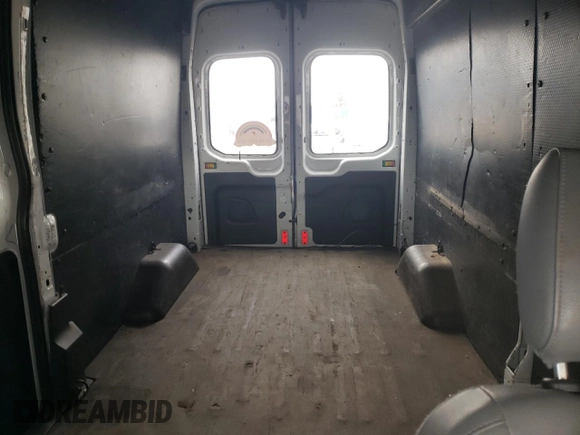2017 Ford Transit z VIN 1FTYR2XM5HKA78805, wystawiony jako Copart lot #80087434 z przebiegiem 373 444 mil mil oraz Szkoda całkowita • Salvage title. Historia ofert i sprzedaży dostępna na DreamBid. Obrazek 10.