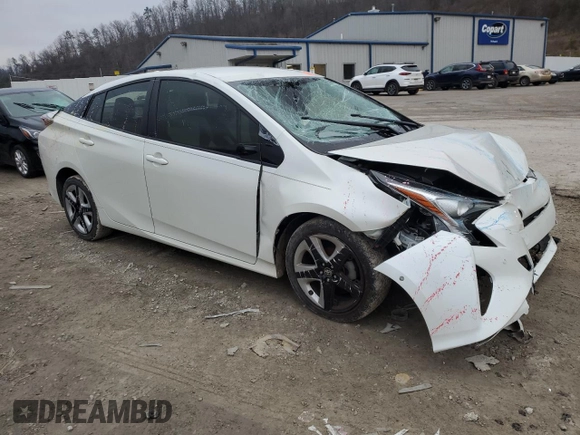 2018 Toyota Prius Two z VIN JTDKARFUXJ3553680, wystawiony jako Copart lot #88928815 z przebiegiem Nie podano mil oraz Szkoda całkowita • Salvage title. Historia ofert i sprzedaży dostępna na DreamBid. Obrazek 4.